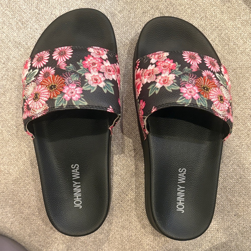 Johnny Was: Blum embroidered floral, Brand new only worn around the house